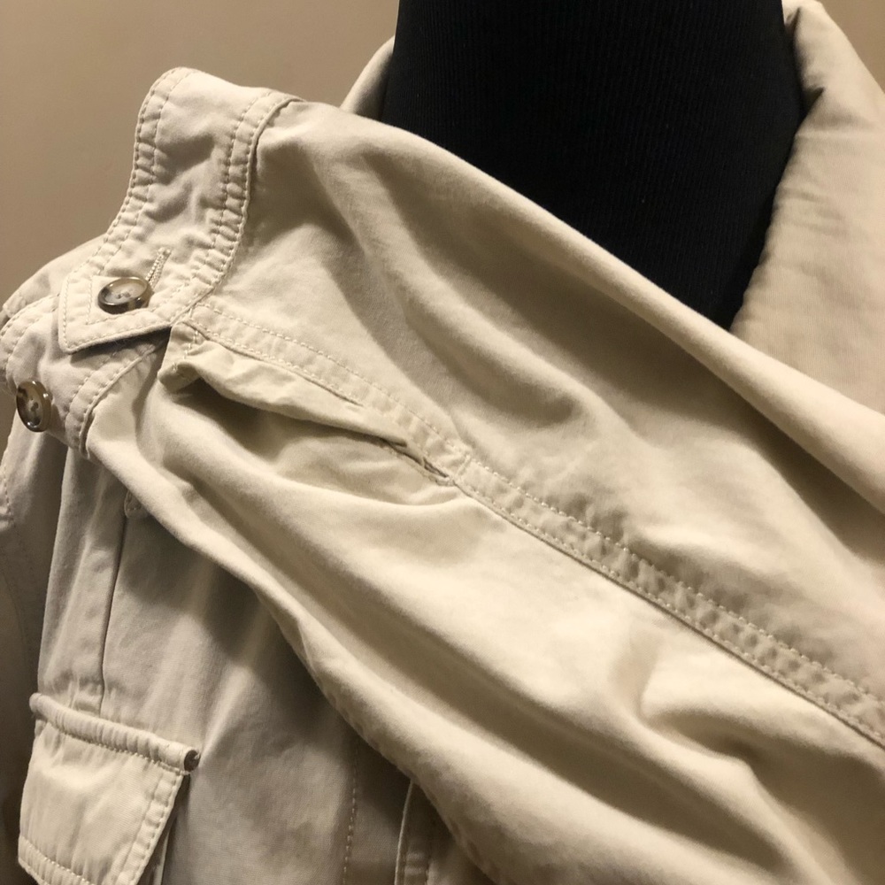 Eddie Bauer Lightweight Beige Jacket - image 5